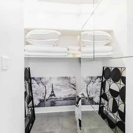 Calme Place Du Trocadero - 4p - Flat-guest * Paris