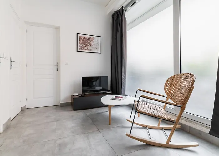 Daire Calme Place Du Trocadero - 4p - Flat-guest *