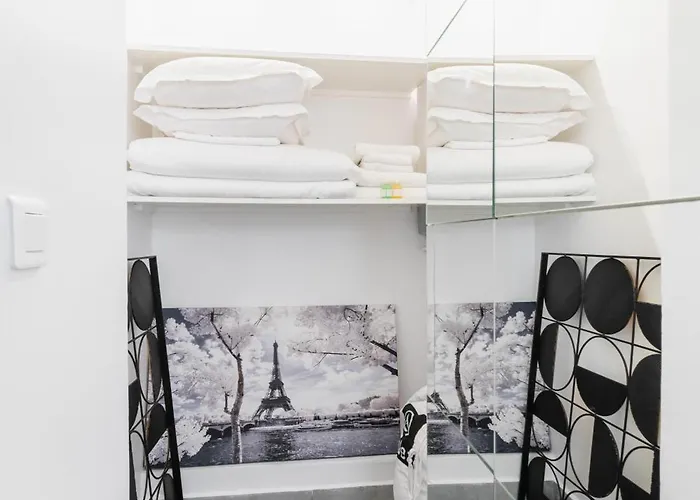 Calme Place Du Trocadero - 4p - Flat-guest * Paris